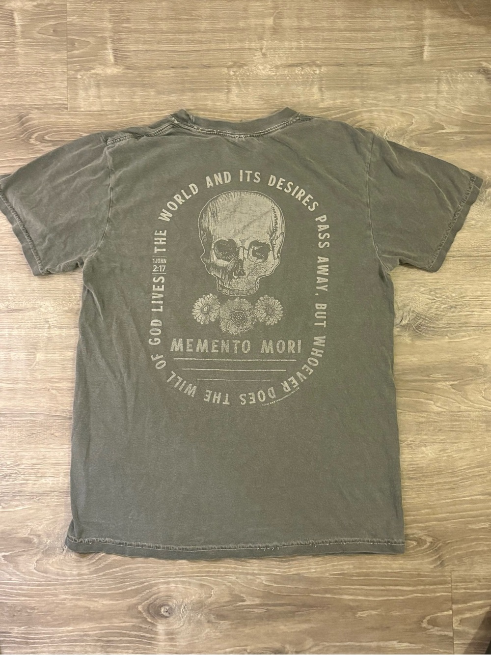 Memento Mori Skull Graphic Tee - Olive Green